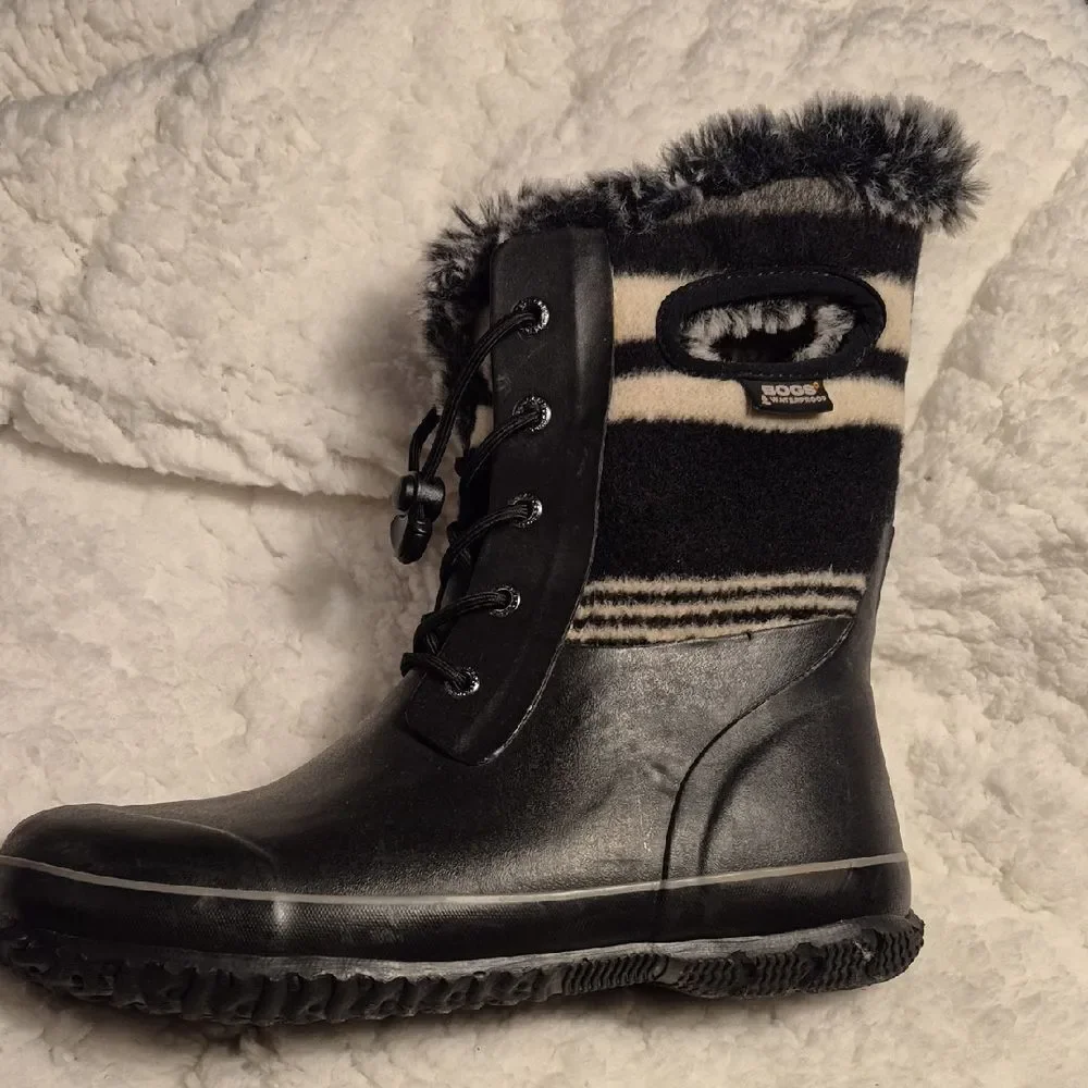 Bogs Arcata Big Kids Size 6 Waterproof Faux Fur Lined Boot